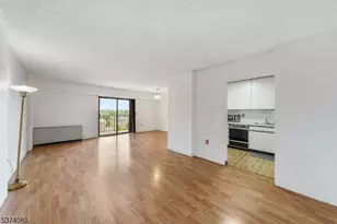 10 N Wood Ave, Linden, NJ 07036 - Photo 1