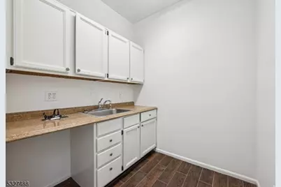 10 Shawnee Dr, Watchung, NJ 07069 - Photo 8