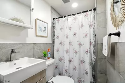 50 Oak St, Paterson, NJ 07501 - Photo 10