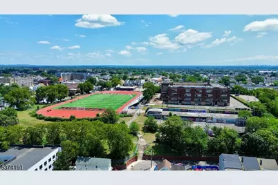 50 Oak St, Paterson, NJ 07501 - Photo 4