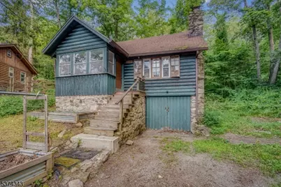 114 Pocantecs Rd, Vernon Twp., NJ 07422 - Photo 2