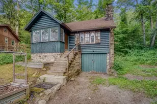 114 Pocantecs Rd, Vernon Twp., NJ 07422 - Photo 2