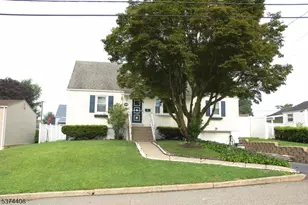 139 Elmhurst Dr, Phillipsburg, NJ 08865 - Photo 1