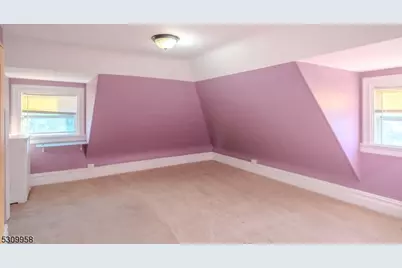 95 Beech St, East Orange, NJ 07018 - Photo 32