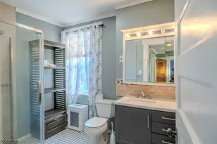 95 Beech St, East Orange, NJ 07018 - Photo 24