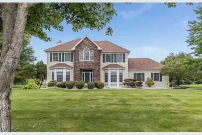 6 Cobblewood Ct, Lopatcong Township, NJ 08865 - Photo 1