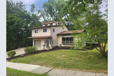 14 Trenton Pl, Newton, NJ 07860 - Photo 1