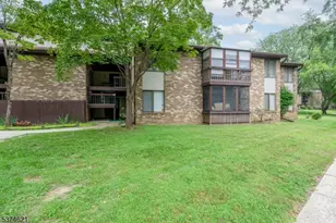 178 Amberly Dr, Manalapan Township, NJ 07726 - Photo 1