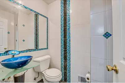 6 Tulip Ct, Edison Twp., NJ 08820 - Photo 22