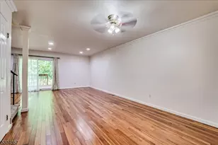 6 Tulip Ct, Edison Twp., NJ 08820 - Photo 16