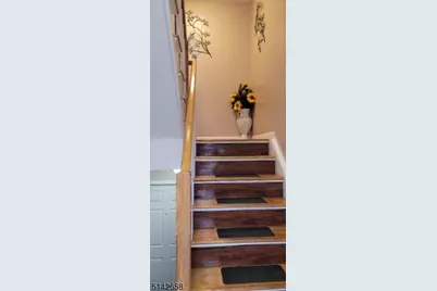 134 Lehigh Ave, Newark, NJ 07112 - Photo 4