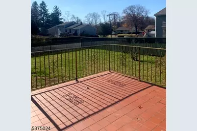 24 Hill Ct, Pompton Lakes, NJ 07442 - Photo 2