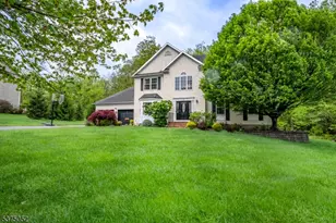 8 Andrea Ct, Mount Olive, NJ 07828 - Photo 1