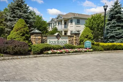 1112 Holly Ln #1112, Cedar Grove, NJ 07009 - Photo 1