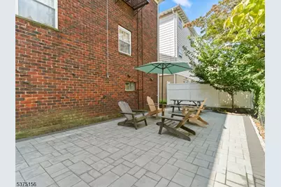 239 Crescent Ln, Cliffside Park, NJ 07010 - Photo 14