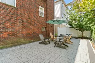 239 Crescent Ln, Cliffside Park, NJ 07010 - Photo 14