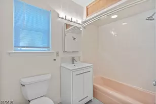 239 Crescent Ln, Cliffside Park, NJ 07010 - Photo 12