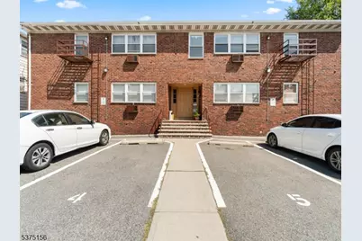 239 Crescent Ln, Cliffside Park, NJ 07010 - Photo 16