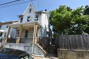 285 Chambers St, Phillipsburg, NJ 08865 - Photo 1