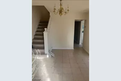 134 Tingley Ln, Edison, NJ 08820 - Photo 4