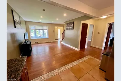 1265 Shetland Dr, Union Township, NJ 07083 - Photo 8