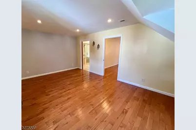 1265 Shetland Dr, Union Township, NJ 07083 - Photo 16