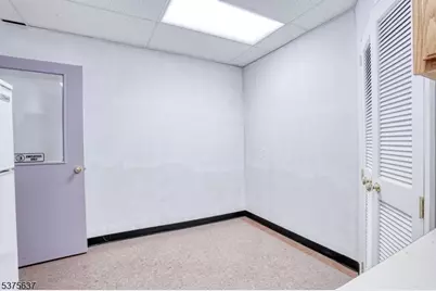 24 Lakeside Ave, Pompton Lakes, NJ 07442 - Photo 14