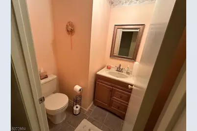 30 Woods Edge Dr, Roxbury Township, NJ 07876 - Photo 8