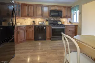 30 Woods Edge Dr, Roxbury Township, NJ 07876 - Photo 12