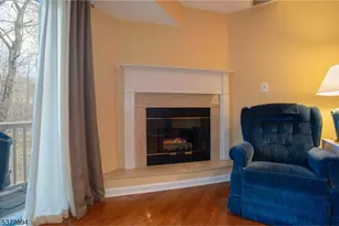 30 Woods Edge Dr, Roxbury Township, NJ 07876 - Photo 8