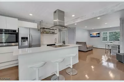 1309B Valley Road #B, Wayne, NJ 07470 - Photo 2