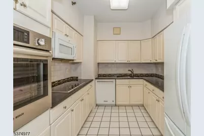 10 Smith Manor Blvd #121, West Orange Township, NJ 07052 - Photo 8