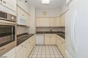 10 Smith Manor Blvd, West Orange Township, NJ 07052 - Photo 8