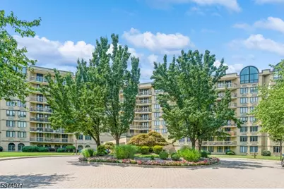 10 Smith Manor Blvd #121, West Orange Township, NJ 07052 - Photo 2