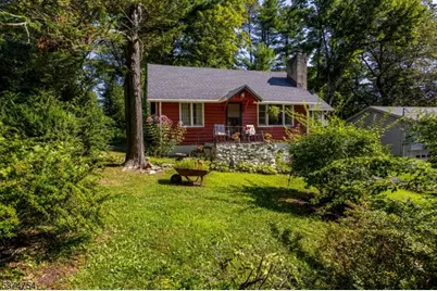 106 Spruce Ln, Vernon, NJ 07422 - Photo 1