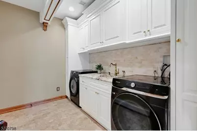 656 Lakeside Ave, Hopatcong, NJ 07821 - Photo 38