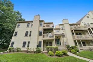 11 Evergreen Dr, Clifton, NJ 07014 - Photo 1