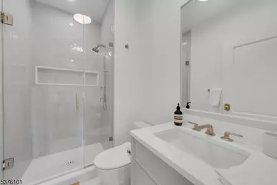 84 Watchung Avenue, Montclair, NJ 07042 - Photo 24