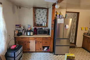 21 Railroad Ave, Phillipsburg, NJ 08865 - Photo 10