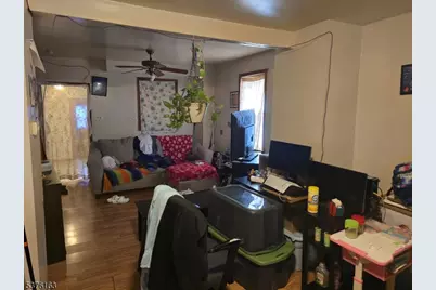 21 Railroad Ave, Phillipsburg, NJ 08865 - Photo 4