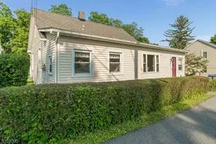 6 Franklin St, Franklin Township, NJ 07882 - Photo 2