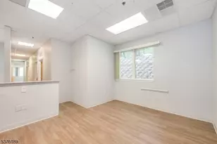 504 Hamburg Tpke, Wayne, NJ 07470 - Photo 12