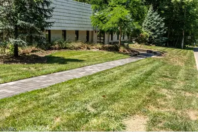 132 W Greenbrook Rd, North Caldwell, NJ 07006 - Photo 18