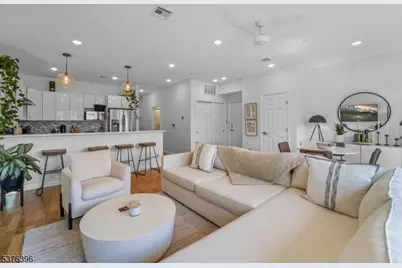 936 Pavonia Ave #3A, Jersey City, NJ 07306 - Photo 8