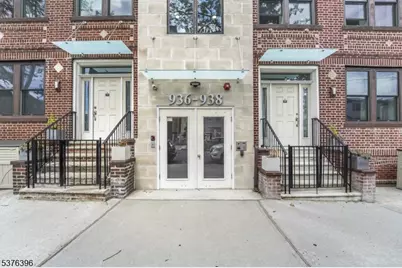 936 Pavonia Ave #3A, Jersey City, NJ 07306 - Photo 2