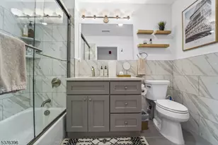 936 Pavonia Ave, Jersey City, NJ 07306 - Photo 14