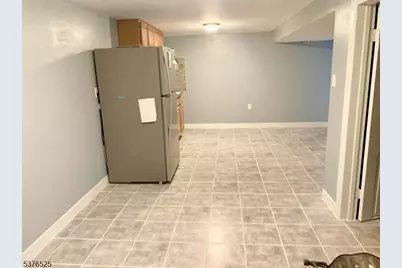 1018 Clinton Ave, Irvington, NJ 07111 - Photo 4