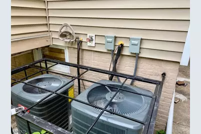 1018 Clinton Ave, Irvington, NJ 07111 - Photo 16