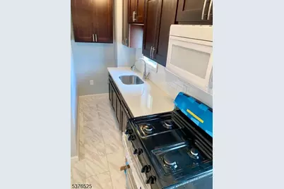 1018 Clinton Ave, Irvington, NJ 07111 - Photo 14