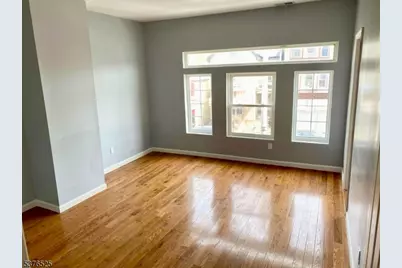 1018 Clinton Ave, Irvington, NJ 07111 - Photo 6